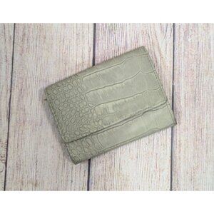 GiGi New York Python ? Embossed Light Green Leather Wallet Mini Card Slots Zip